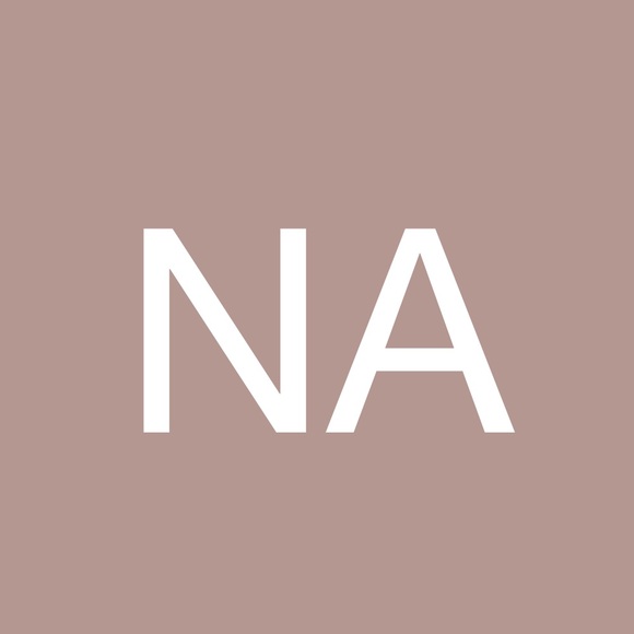 nikieveaarons